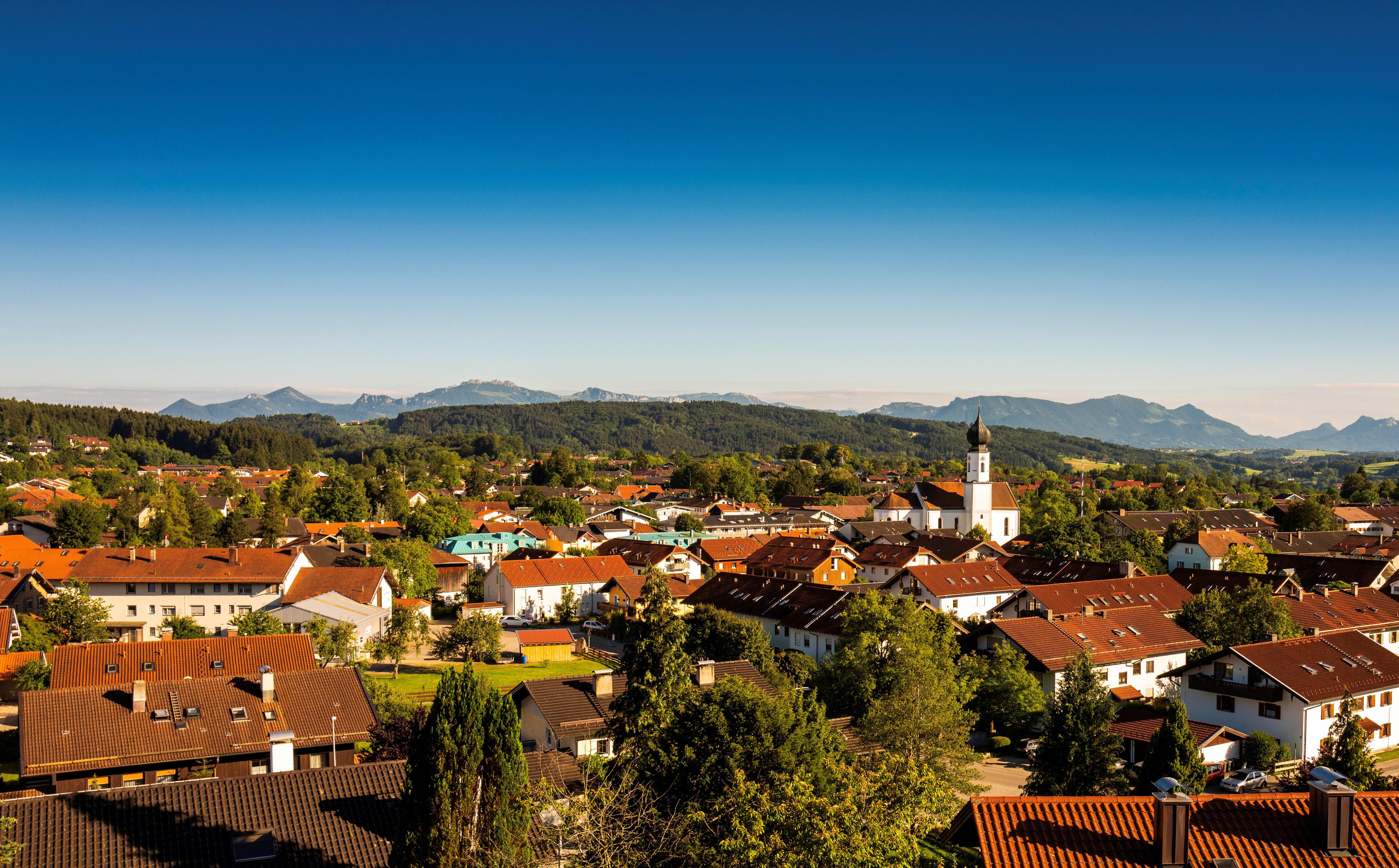 Ortsansicht Mit Bergkette 2018, Rainer Nitzsche | Foto: Rainer Nitzsche Samerberg