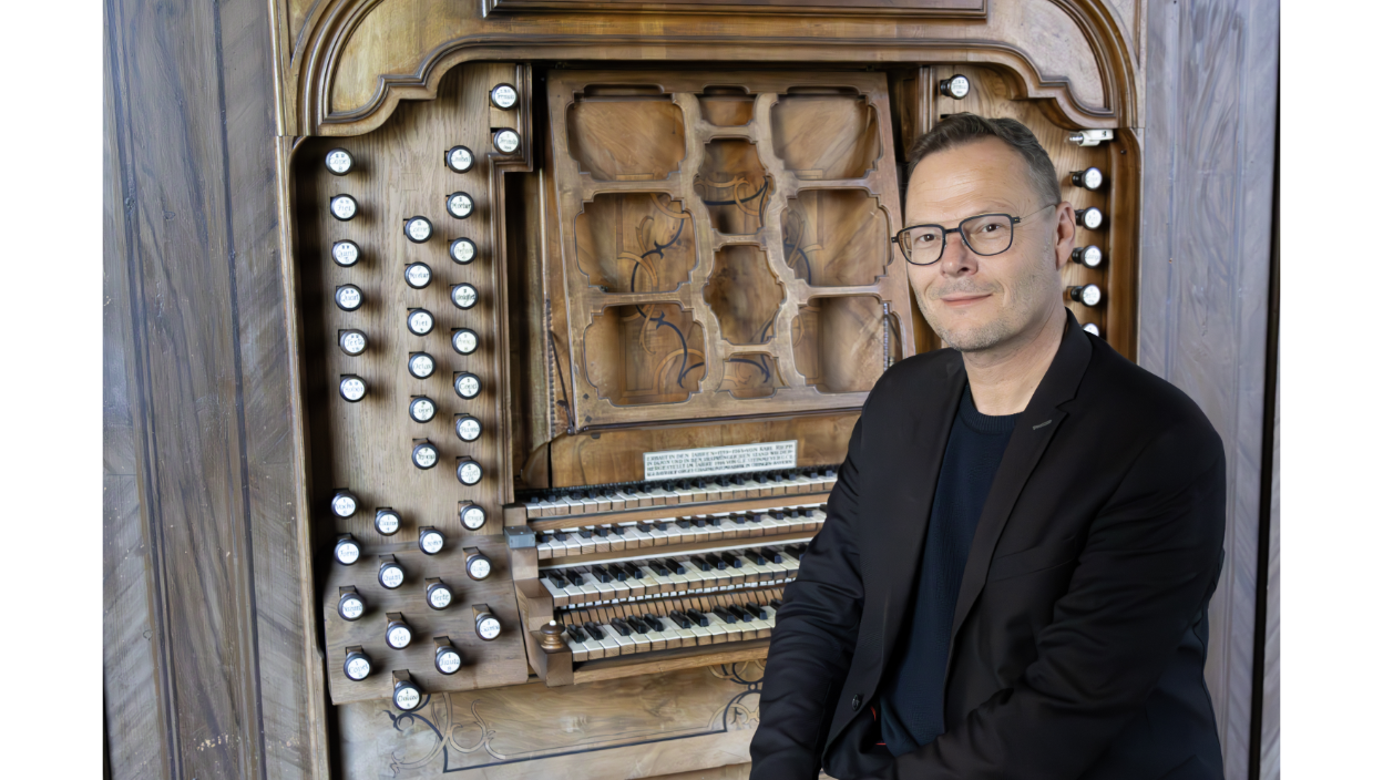 Christoph Hauser | 